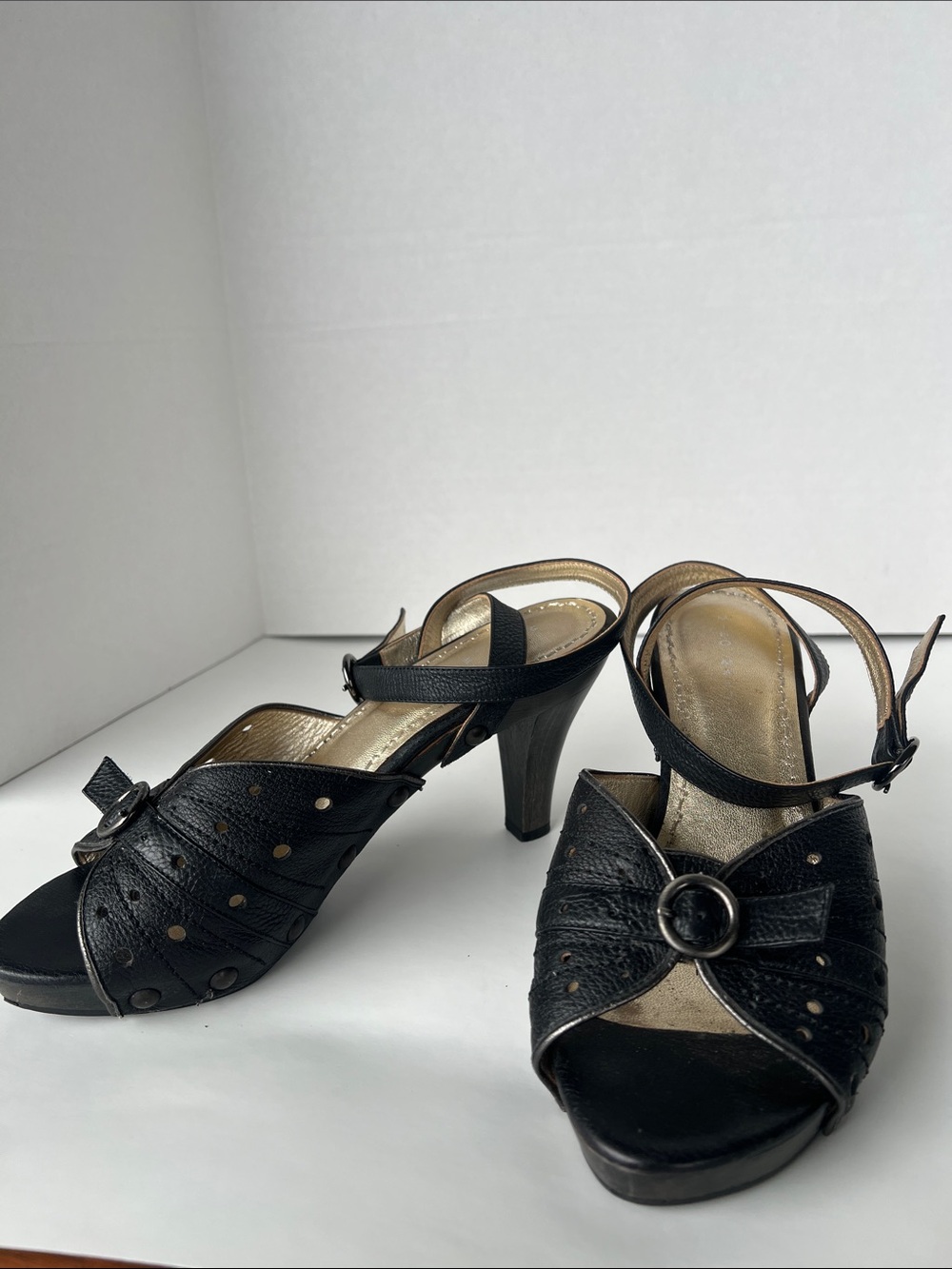 Miho Masui Italian leather peep toe heels - Picture 8 of 14